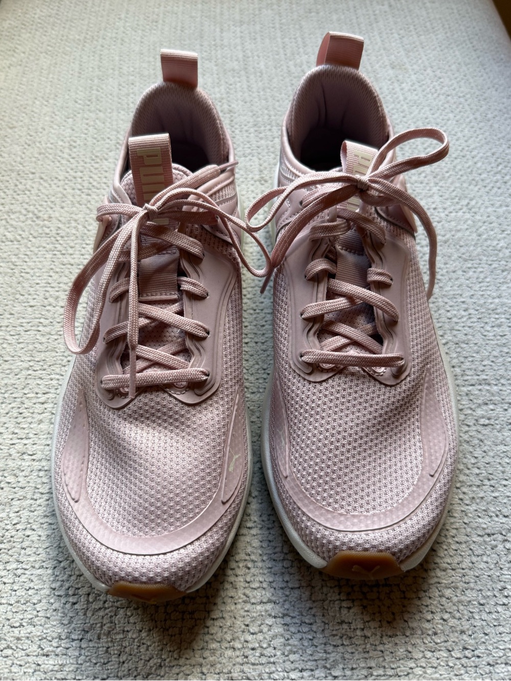 Puma Women’s Light Pink and White Athletic Sneakers - Picture 6 of 8